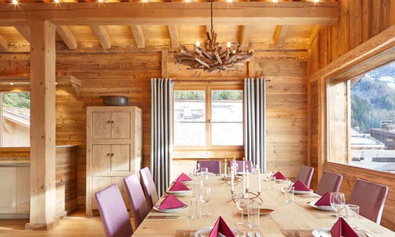 fully-caterted-ski-chalet-chamonix