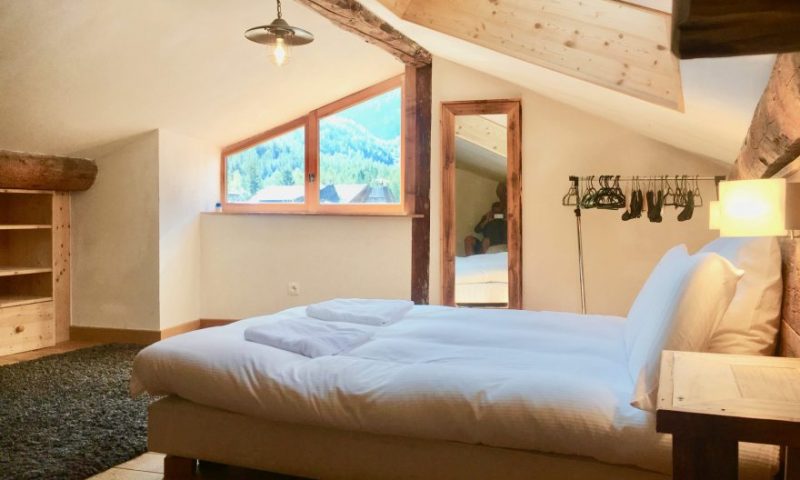 Attic bedroom 2