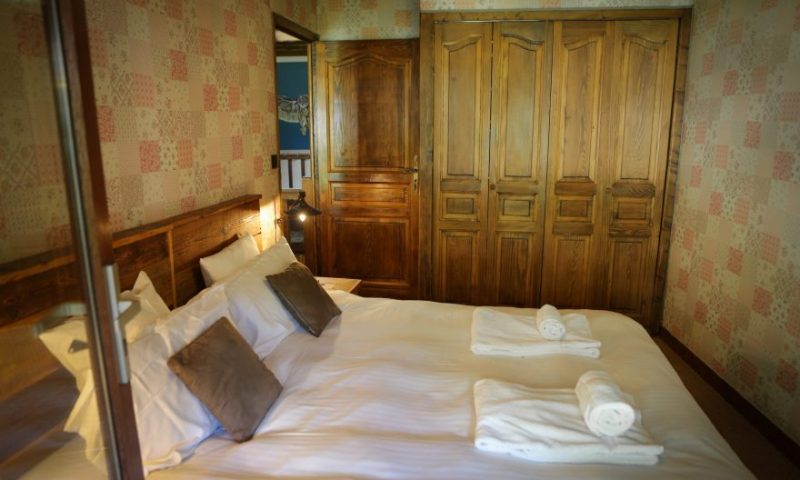 Bedroom 2 (1)