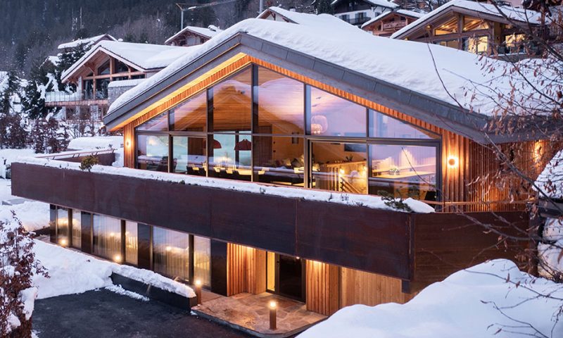 Chalet exterior, luxury chalet, big chalet, Chamonix, Aiguille du Midi, Montenvers